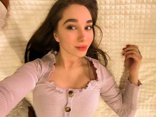A Camming Engaging Sweet Thing Is What I Am, I'm 21 Years Of Age And At ImLive I'm Named AlishaVei