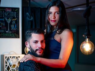 Our Model Name Is FrankandCataleya! We Are A Live Chat Lovable Couple, We Are 27 Years Old