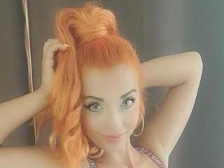 Image 3 of SpicyStarlet, female webcam model, 34 years old, on live webcam